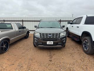 2017 Ford Explorer XLT - Exterior Front Center Image